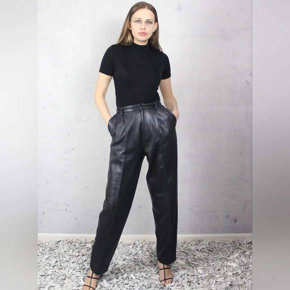 Danier Vintage Leather Pleated Cigarette Pants made in Canada Size 4 - Picture 2 of 10